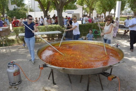 Paella popular en el Recinto Ferial FERCAM