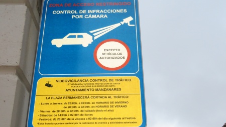 Señalización de Zona Acceso Restringido Control de Infracciones por cámara