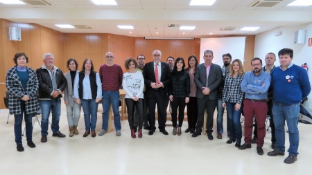 Representantes del equipo de gobierno y de las fuerzas sindicales tras la firma del V Convenio Colectivo del Personal Laboral