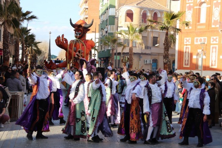 XXX concurso regional de comparsas y carrozas