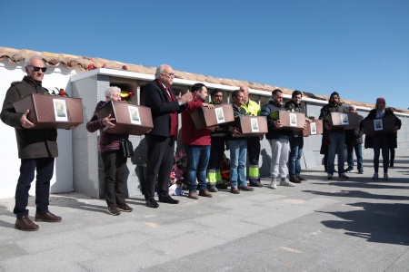 Acto de entrega de los restos de seis republicanos asesinados por el franquismo en Manzanares