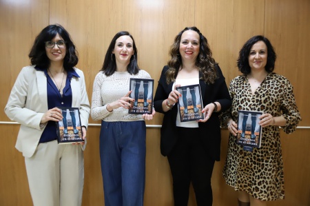 Presentación del libro 'Dragones en el sótano' de Pilar Gómez-Pastrana