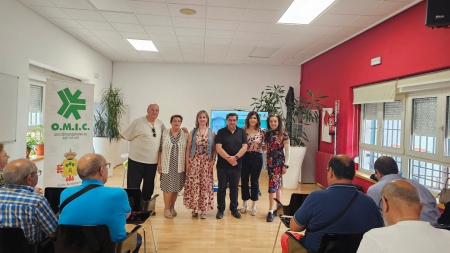 Charla sobre IA en el Centro de Mayores