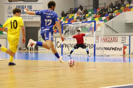 Javi Bule en partido con la Selección Española Sub 19 ante el Manzanares FS