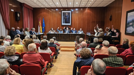 El expediente de contratación del agua salió adelante con los votos del Grupo Socialista El expediente de contratación del agua salió adelante con los votos del Grupo Socialista