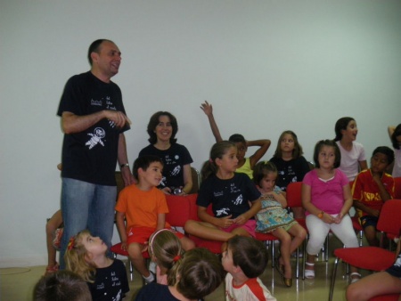 Charla de José Luis Olmo en la Biblioteca Municipal "Lope de Vega"