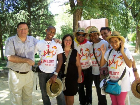 Visita al Paseo del Sistema Solar por los peregrinos de JMJ