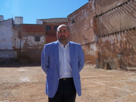 Alfonso Mazarro, concejal de Obras, en el Parking de la calle Orden de Calatrava