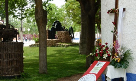 Cruz de mayo en la romería