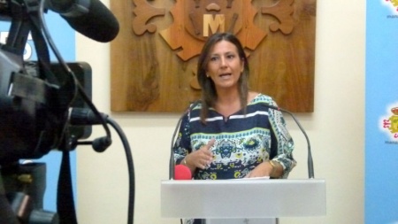 Lola Serna en rueda de prensa