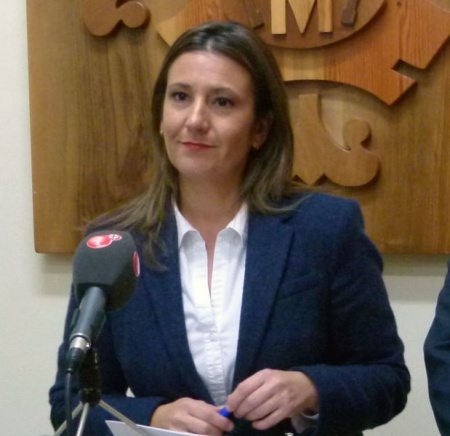 Lola Serna en rueda de prensa