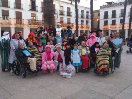 Residentes de "La Milagrosa" participando en el Carnaval