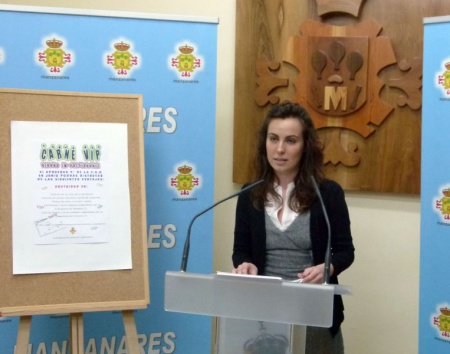 Carmen Beatriz alcolea en rueda de prensa