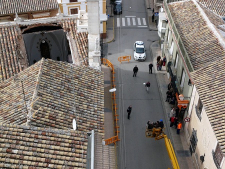 arquitectos revisan la cubierta de la Ermita