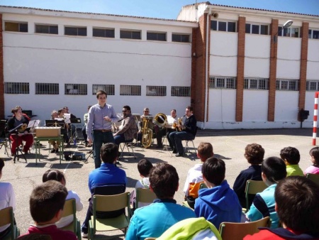 La Banda en el colegio Divina Pastora