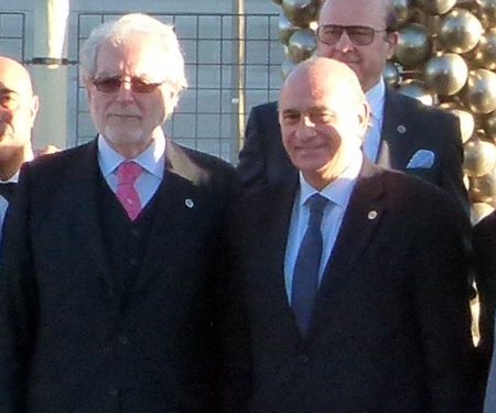 Manuel Labian en acto con el ministro del Interior, Jorge Fernández Díaz