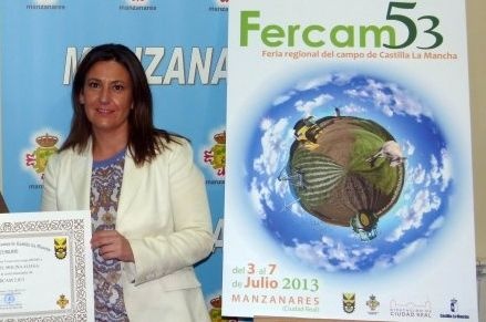 Lola Serna, concejal de FERCAM, en la presentación del cartel anunciador