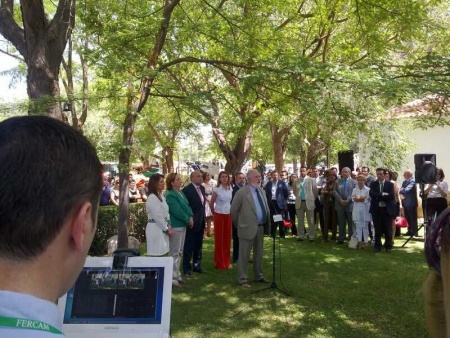 Momento de la retransmisión en directo del acto inaugural