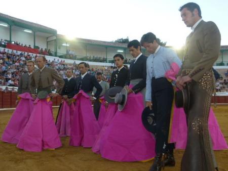 Minuto de silencio junto al tendido 7 en memoria de Sánchez Mejías