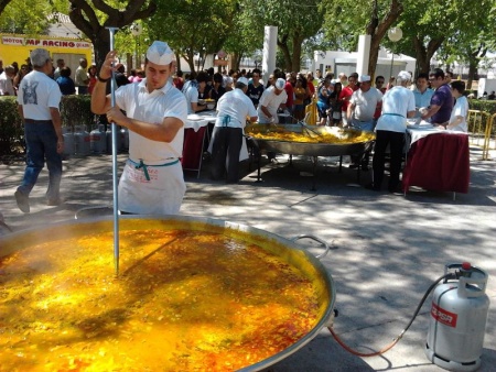 La paella gustó mucho el pasado año en la comida popular