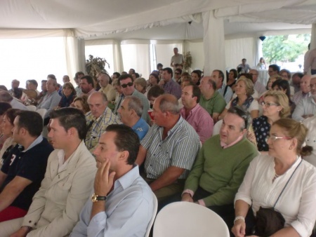 Miembros de la peña durante la conferencia sobre Ignacio Sánchez Mejías