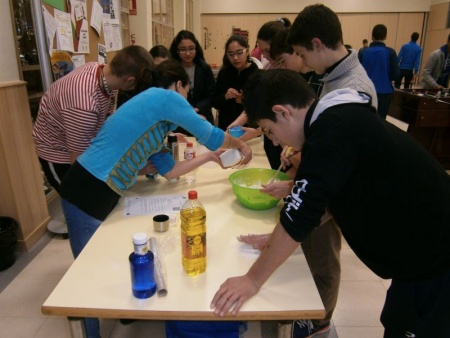 Taller de elaboración de pan del programa Empu-G