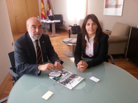 López de la Manzanara y Moreno-Opo durante la reunión celebrada en el Ayuntamiento de Manzanares