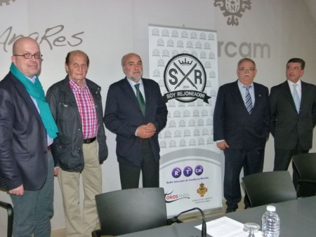 Nacho Villa, Ángel Peralta, Antonio López de la Manzanara, Manuel Ángel Millares y Borja Baena tras la presentación del certamen