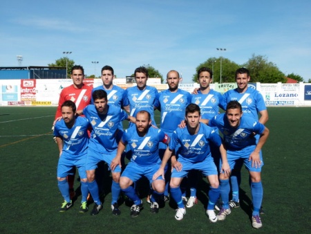 Último once titular de la temporada 2013/14 en el "José Camacho". Arriba (de izq. a der.): Rodri, Martín, Elías, Edu Olivares, Moraga y Saavedra. Abajo: Quique, Pirri, Carlos Olivares, Chule y Agus