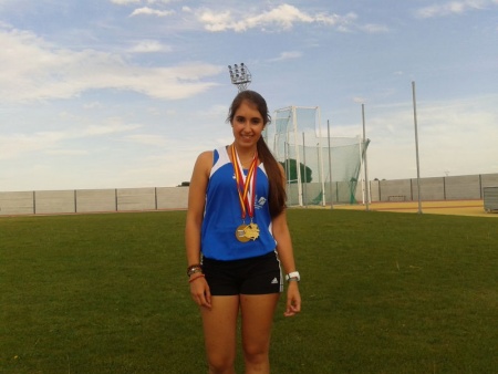 Almudena Montoya, campeona absoluta de C-LM en martillo