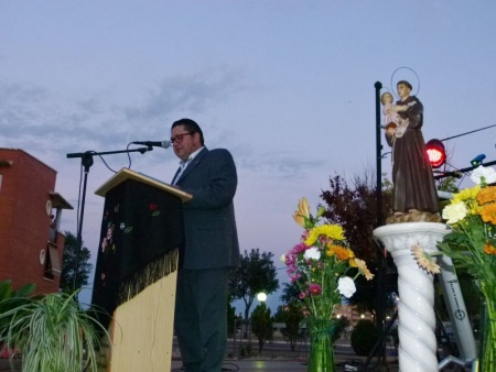 Vicente Jiménez San José, durante el pregón de las fiestas de San Antonio 2014