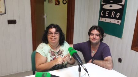 Fátima Urda junto a Emilio Hidalgo en Onda Cero Valdepeñas