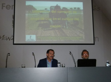 Martín-Gaitero y el doctor Ribas, en la conferencia