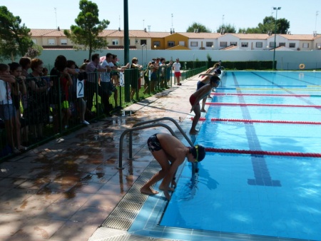 Inicio de una de las pruebas de natación