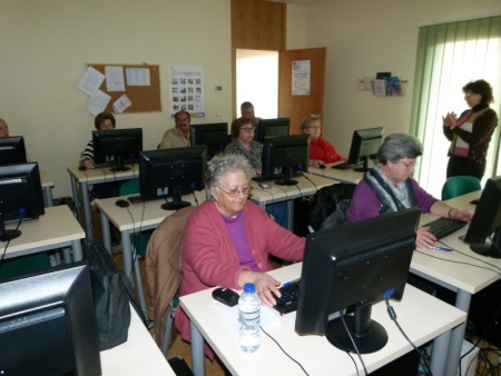 Anteriores cursos de iniciación a la informática en el Centro de la Mujer