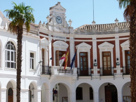 Fachada del Ayuntamiento de Manzanares