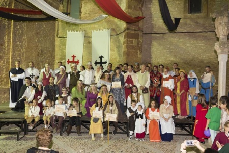 Foto de familia de los premiados en los diferentes concursos. Fotografía León.