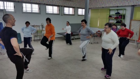 Clase de zumba en el Centro Ocupacional