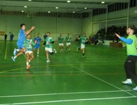 Lanzamiento manzanareño en el partido ante el Gran Canaria