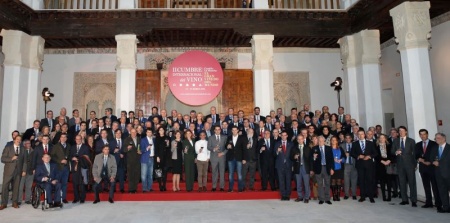 Foto de grupo en la presentación de la Cumbre