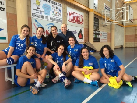 Equipo juvenil femenino que empató en Pedro Muñoz ante el Retamar