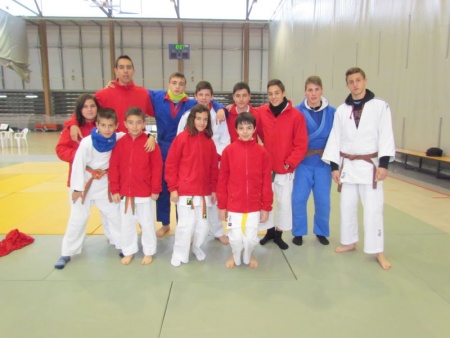 Competidores de la Escuela de Judo de Manzanares en una de las fases del deporte escolar