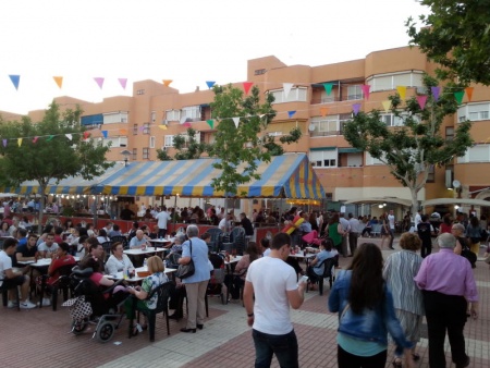 Ambiente en el barrio el domingo por la tarde