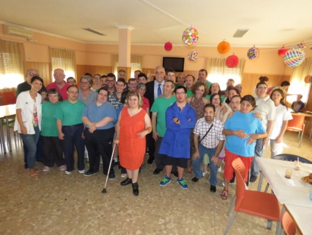 Foto conjunta tras la chocolatada con churros