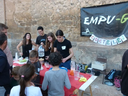 El intercambio incluye este domingo actividades y talleres en la plaza de la Constitución