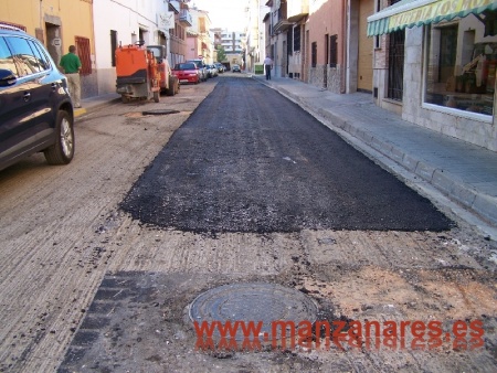 Calle en proceso de asfaltado