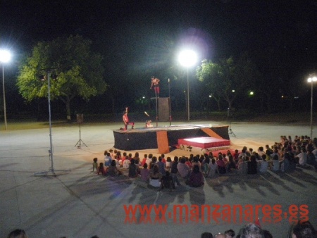 Compañía Cirq'ulation Locale en el Auditorio del Parque