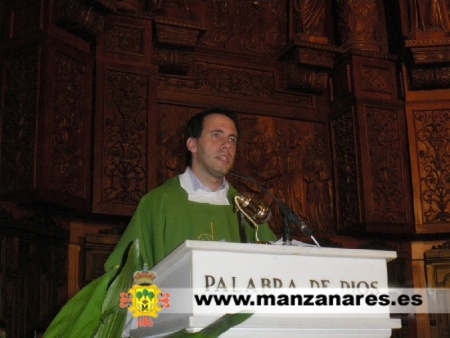 Francisco Callejas durante el novenario de Jesús del Perdón 2009