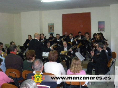 Concierto de la Orquesta "Sotomayor" en el C.C. Divina Pastora