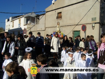 Colegio San José en Procesión de la Niña María